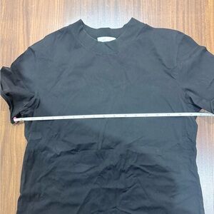 The row black women tshirt XS